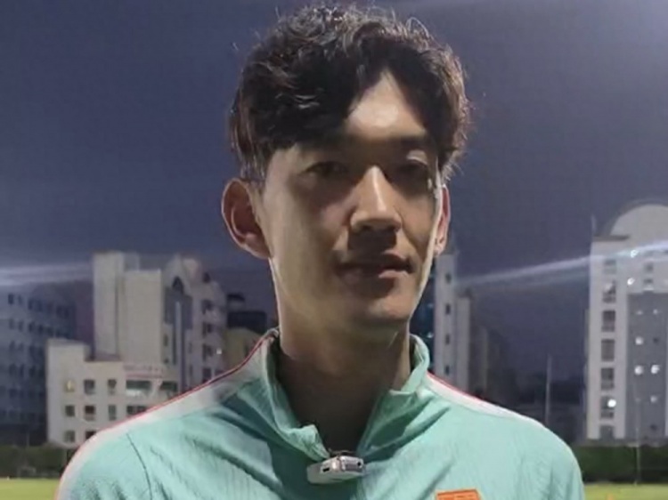 世界杯比赛直播地址-颜骏凌：不会受之前与新加坡交手结果影响，为武磊百场感到骄傲